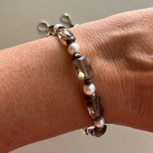 Freshwater pearl bracelet, earrings set